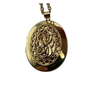 Vintage Style Locket/ Pendant/ Picture Holder/ Unique Front Design  w/ Necklace